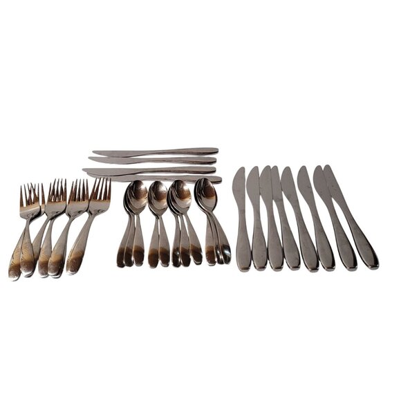 Oneida Stafford 31 Pieces Flatware 18/10 Stainless Salad Fork Teaspoon Knife - Picture 1 of 8